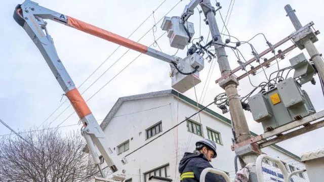 Ushuaia, la crisis energética pone en riesgo la producción y el turismo (residentes expresaron su frustración)