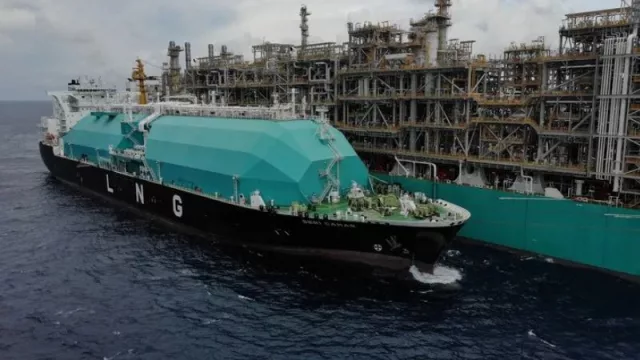 YPF y Petronas impulsan un megaproyecto de GNL en Río Negro