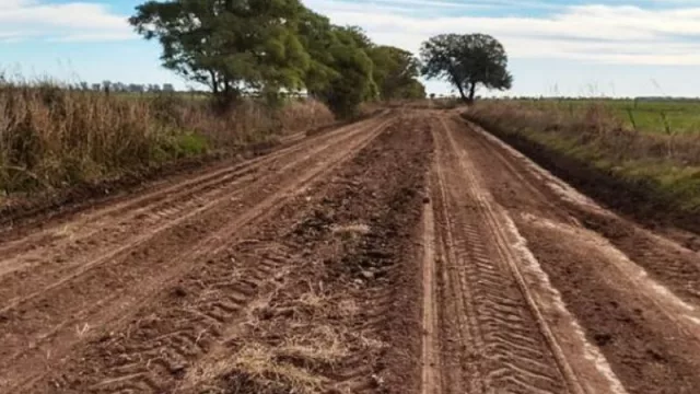La Generalitat invierte 20 millones de euros en la reparación de caminos rurales para garantizar el acceso a explotaciones agrícolas y ganaderas