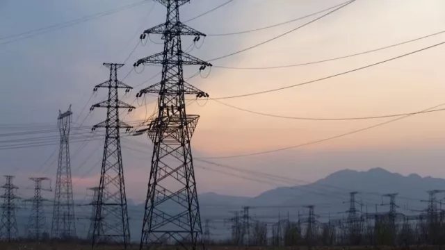 El gobierno avanza en la privatización de Transener (la líder del transporte eléctrico en Argentina)