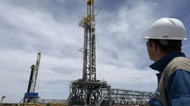 YPF refuerza su liderazgo en Vaca Muerta con la adquisición de Sierra Chata