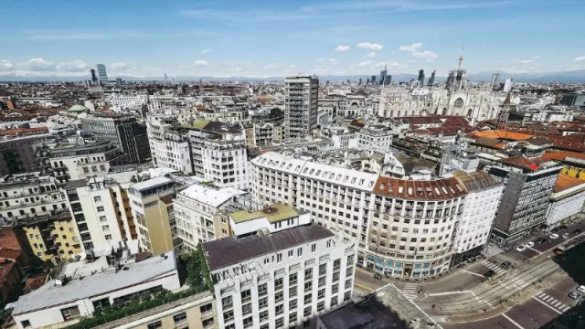 El precio de la vivienda registra su mayor subida desde 2007 y los expertos alertan de un mercado tensionado con excesiva demanda embalsada