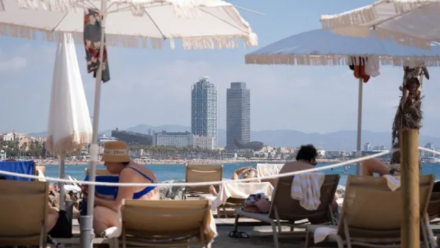 Las pernoctaciones hoteleras en España bajan un 0,4% en mayo y se estancan en el acumulado del año