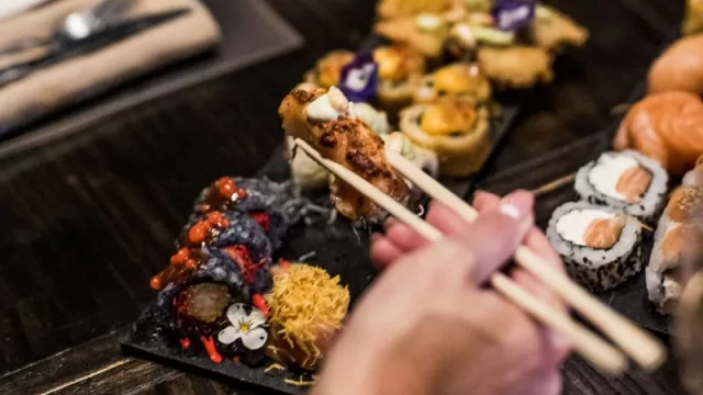 “Cenas de gala” en Sushiclub: menú exclusivo y músicos del Teatro Colón (por $ 60.000 por persona)