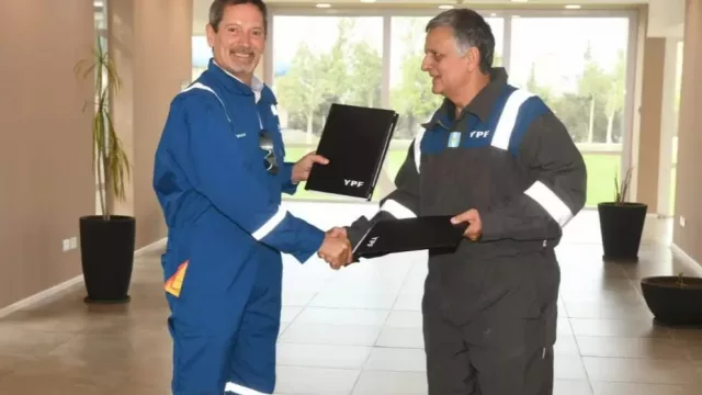 Vaca Muerta acelera: YPF proyecta más actividad y refuerza la formación técnica