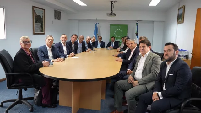 Megaacuerdo por el GNL: Río Negro se posiciona como la puerta de exportación de Vaca Muerta