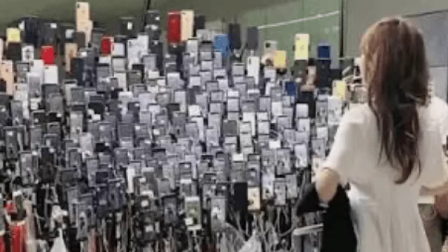 China: drástica caída del consumo interno y aumento de vacancia de locales (concentración de ventas en el Live Shopping)