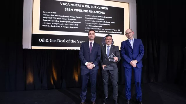 El financiamiento de US$ 2.000 millones de VMOS fue elegido como la Operación de Petróleo y Gas del Año